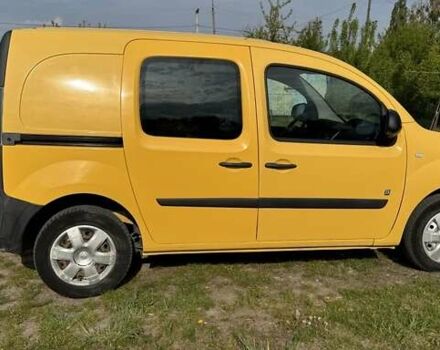 Желтый Рено Кенгу, объемом двигателя 0 л и пробегом 80 тыс. км за 5300 $, фото 1 на Automoto.ua