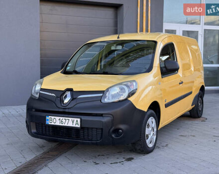 Рено Кєнгу 2015 у Тернополі на Automoto.ua Жовтий Рено Кєнгу, об'ємом двигуна 0 л та пробігом 110 тис. км за 7500 $, фото 1 на Automoto.ua