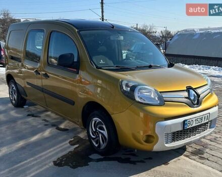 Желтый Рено Кенгу, объемом двигателя 0 л и пробегом 93 тыс. км за 7700 $, фото 6 на Automoto.ua
