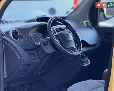 Рено Кєнгу 2015 у Тернополі на Automoto.ua Жовтий Рено Кєнгу, об'ємом двигуна 0 л та пробігом 110 тис. км за 7500 $, фото 28 на Automoto.ua