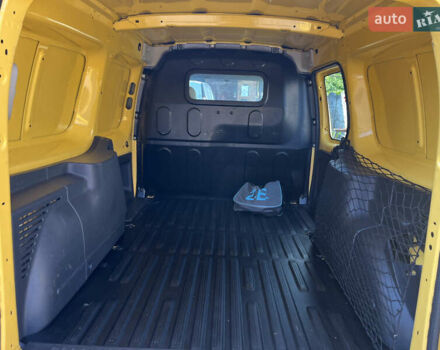 Жовтий Рено Кєнгу, об'ємом двигуна 0 л та пробігом 98 тис. км за 5999 $, фото 12 на Automoto.ua