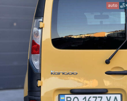 Рено Кєнгу 2015 у Тернополі на Automoto.ua Жовтий Рено Кєнгу, об'ємом двигуна 0 л та пробігом 110 тис. км за 7500 $, фото 12 на Automoto.ua