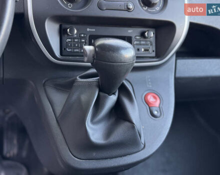 Рено Кєнгу 2015 у Тернополі на Automoto.ua Жовтий Рено Кєнгу, об'ємом двигуна 0 л та пробігом 110 тис. км за 7500 $, фото 30 на Automoto.ua