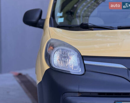 Рено Кєнгу 2015 у Тернополі на Automoto.ua Жовтий Рено Кєнгу, об'ємом двигуна 0 л та пробігом 110 тис. км за 7500 $, фото 8 на Automoto.ua