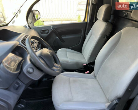 Жовтий Рено Кєнгу, об'ємом двигуна 0 л та пробігом 98 тис. км за 5999 $, фото 7 на Automoto.ua