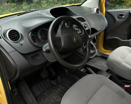 Желтый Рено Кенгу, объемом двигателя 0 л и пробегом 98 тыс. км за 7900 $, фото 19 на Automoto.ua