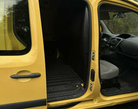 Желтый Рено Кенгу, объемом двигателя 0 л и пробегом 98 тыс. км за 7900 $, фото 20 на Automoto.ua