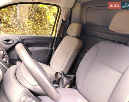 Рено Кенгу 2017 в Львове на Automoto.ua Желтый Рено Кенгу, объемом двигателя 0 л и пробегом 90 тыс. км за 7999 $, фото 7 на Automoto.ua
