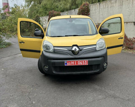 Рено Кенгу 2017 в Луцке на Automoto.ua Желтый Рено Кенгу, объемом двигателя 0 л и пробегом 98 тыс. км за 7900 $, фото 11 на Automoto.ua