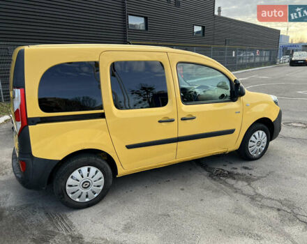 Жовтий Рено Кєнгу, об'ємом двигуна 0 л та пробігом 81 тис. км за 9200 $, фото 4 на Automoto.ua