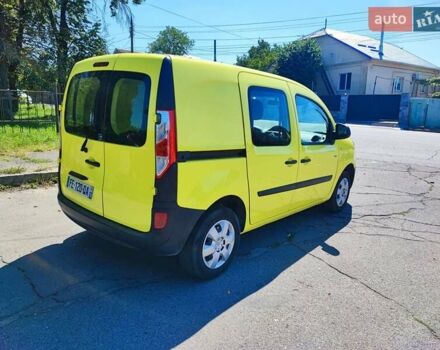 Желтый Рено Кенгу, объемом двигателя 0 л и пробегом 24 тыс. км за 9900 $, фото 10 на Automoto.ua