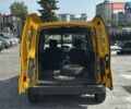 Желтый Рено Кенгу, объемом двигателя 1.2 л и пробегом 40 тыс. км за 8790 $, фото 7 на Automoto.ua