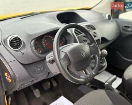 Желтый Рено Кенгу, объемом двигателя 1.5 л и пробегом 32 тыс. км за 9990 $, фото 7 на Automoto.ua