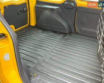 Желтый Рено Кенгу, объемом двигателя 1.5 л и пробегом 32 тыс. км за 9990 $, фото 16 на Automoto.ua