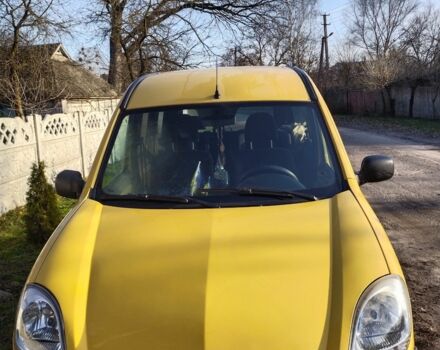 Желтый Рено Кенгу, объемом двигателя 1.5 л и пробегом 158 тыс. км за 4300 $, фото 20 на Automoto.ua