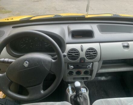 Желтый Рено Кенгу, объемом двигателя 1.5 л и пробегом 293 тыс. км за 3399 $, фото 5 на Automoto.ua