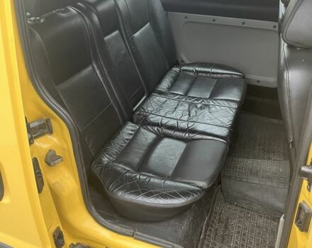 Желтый Рено Кенгу, объемом двигателя 1.5 л и пробегом 500 тыс. км за 3700 $, фото 7 на Automoto.ua