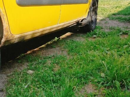 Рено Кєнгу 1999 у Вышгороде на Automoto.ua Жовтий Рено Кєнгу, об'ємом двигуна 1.9 л та пробігом 654 тис. км за 1300 $, фото 1 на Automoto.ua