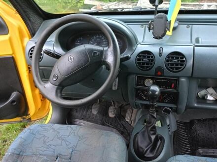 Рено Кенгу 1999 в Коломые на Automoto.ua Желтый Рено Кенгу, объемом двигателя 1.9 л и пробегом 328 тыс. км за 2500 $, фото 1 на Automoto.ua