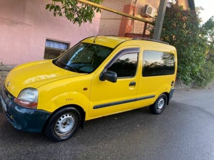 Желтый Рено Кенгу, объемом двигателя 1.9 л и пробегом 312 тыс. км за 2400 $, фото 1 на Automoto.ua