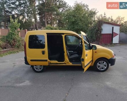 Жовтий Рено Кєнгу, об'ємом двигуна 1.9 л та пробігом 257 тис. км за 2900 $, фото 1 на Automoto.ua