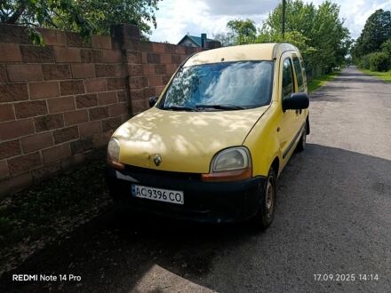 Рено Кенгу 2001 в Луцке на Automoto.ua Желтый Рено Кенгу, объемом двигателя 0 л и пробегом 300 тыс. км за 1250 $, фото 1 на Automoto.ua