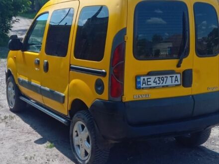 Рено Кенгу 2001 в Чугуеве на Automoto.ua Желтый Рено Кенгу, объемом двигателя 1.6 л и пробегом 300 тыс. км за 4200 $, фото 1 на Automoto.ua