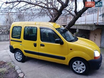 Желтый Рено Кенгу, объемом двигателя 1.4 л и пробегом 290 тыс. км за 3500 $, фото 1 на Automoto.ua