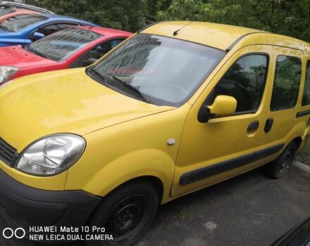 Желтый Рено Кенгу, объемом двигателя 1.4 л и пробегом 165 тыс. км за 3500 $, фото 1 на Automoto.ua