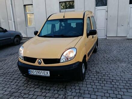Желтый Рено Кенгу, объемом двигателя 1.46 л и пробегом 280 тыс. км за 3299 $, фото 1 на Automoto.ua