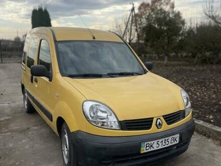 Желтый Рено Кенгу, объемом двигателя 1.46 л и пробегом 166 тыс. км за 4500 $, фото 1 на Automoto.ua