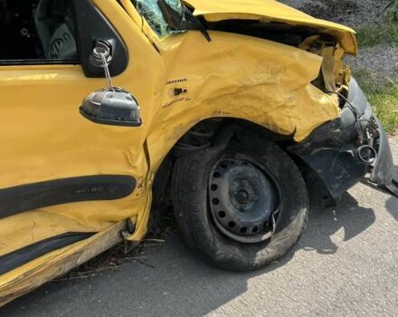 Жовтий Рено Кєнгу, об'ємом двигуна 1.5 л та пробігом 270 тис. км за 1199 $, фото 1 на Automoto.ua