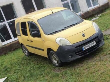 Желтый Рено Кенгу, объемом двигателя 1.5 л и пробегом 219 тыс. км за 3850 $, фото 1 на Automoto.ua