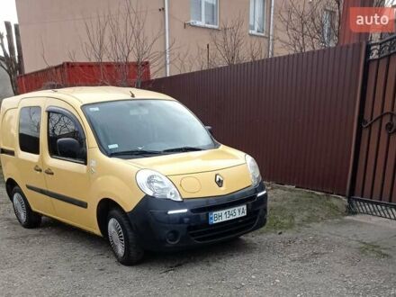 Желтый Рено Кенгу, объемом двигателя 0 л и пробегом 156 тыс. км за 4000 $, фото 1 на Automoto.ua