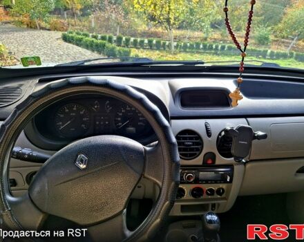 Серый Рено Кенгу, объемом двигателя 1.1 л и пробегом 175 тыс. км за 4000 $, фото 2 на Automoto.ua