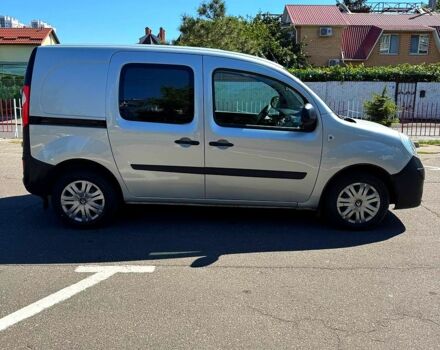 Серый Рено Кенгу, объемом двигателя 1.5 л и пробегом 199 тыс. км за 7000 $, фото 2 на Automoto.ua