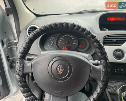 Серый Рено Кенгу, объемом двигателя 1.46 л и пробегом 270 тыс. км за 4600 $, фото 13 на Automoto.ua