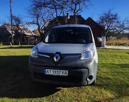 Серый Рено Кенгу, объемом двигателя 0 л и пробегом 39 тыс. км за 5300 $, фото 1 на Automoto.ua