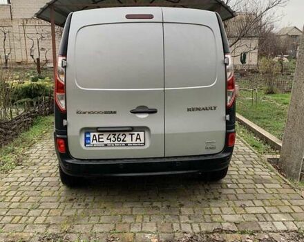 Сірий Рено Кєнгу, об'ємом двигуна 1.46 л та пробігом 260 тис. км за 6900 $, фото 3 на Automoto.ua