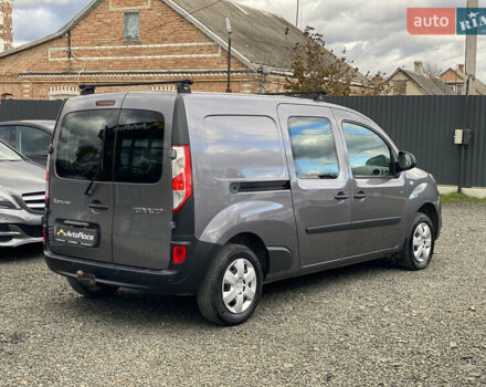 Серый Рено Кенгу, объемом двигателя 0 л и пробегом 91 тыс. км за 12200 $, фото 6 на Automoto.ua