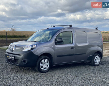 Серый Рено Кенгу, объемом двигателя 0 л и пробегом 91 тыс. км за 12200 $, фото 54 на Automoto.ua