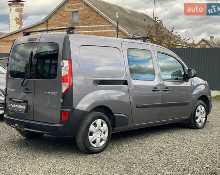 Серый Рено Кенгу, объемом двигателя 0 л и пробегом 91 тыс. км за 12200 $, фото 5 на Automoto.ua