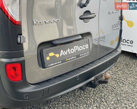 Серый Рено Кенгу, объемом двигателя 0 л и пробегом 91 тыс. км за 12200 $, фото 29 на Automoto.ua