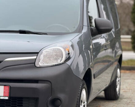 Сірий Рено Кєнгу, об'ємом двигуна 0 л та пробігом 45 тис. км за 12800 $, фото 8 на Automoto.ua