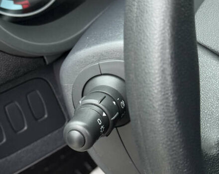 Сірий Рено Кєнгу, об'ємом двигуна 0 л та пробігом 45 тис. км за 12800 $, фото 26 на Automoto.ua