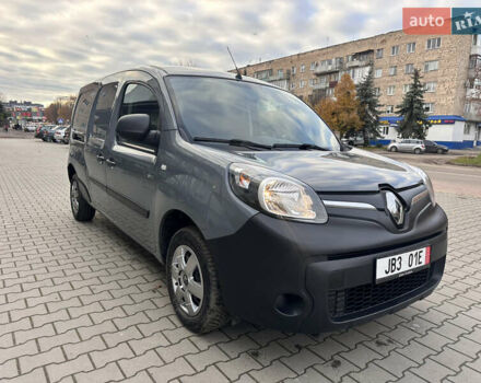 Серый Рено Кенгу, объемом двигателя 0 л и пробегом 65 тыс. км за 12900 $, фото 15 на Automoto.ua