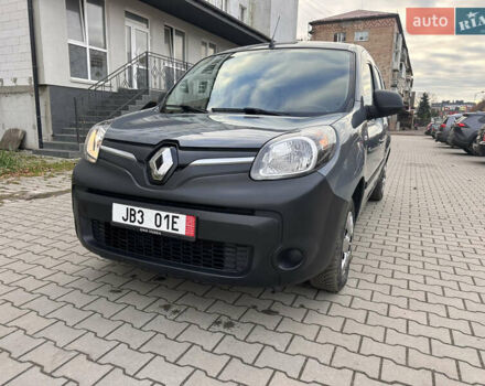 Серый Рено Кенгу, объемом двигателя 0 л и пробегом 65 тыс. км за 12900 $, фото 18 на Automoto.ua