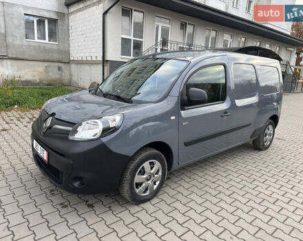 Серый Рено Кенгу, объемом двигателя 0 л и пробегом 65 тыс. км за 12900 $, фото 20 на Automoto.ua