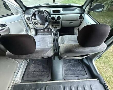 Серый Рено Кенгу, объемом двигателя 1.87 л и пробегом 330 тыс. км за 5500 $, фото 7 на Automoto.ua