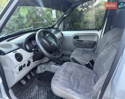 Серый Рено Кенгу, объемом двигателя 1.87 л и пробегом 330 тыс. км за 5500 $, фото 4 на Automoto.ua